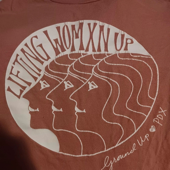 Women's Mauve Graphic Tee - "Lifting Womxn Up" - Picture 9 of 12